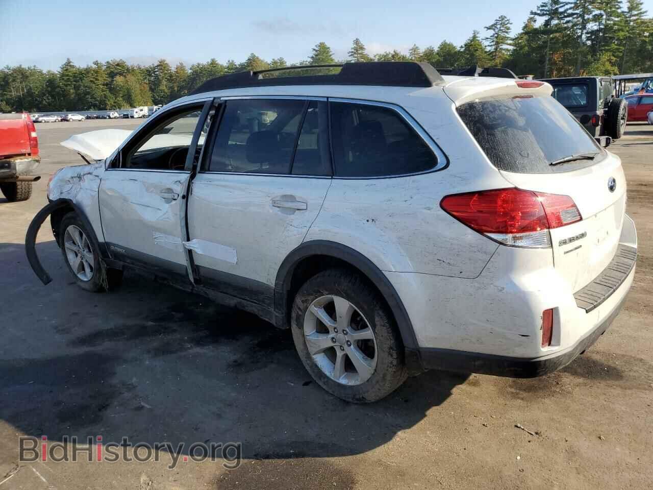 2014 SUBARU OUTBACK - VIN: 4S4BRBCC4E3269877 - Photo 2