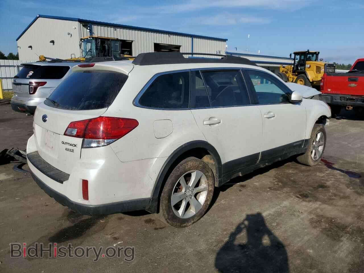 2014 SUBARU OUTBACK - VIN: 4S4BRBCC4E3269877 - Photo 3