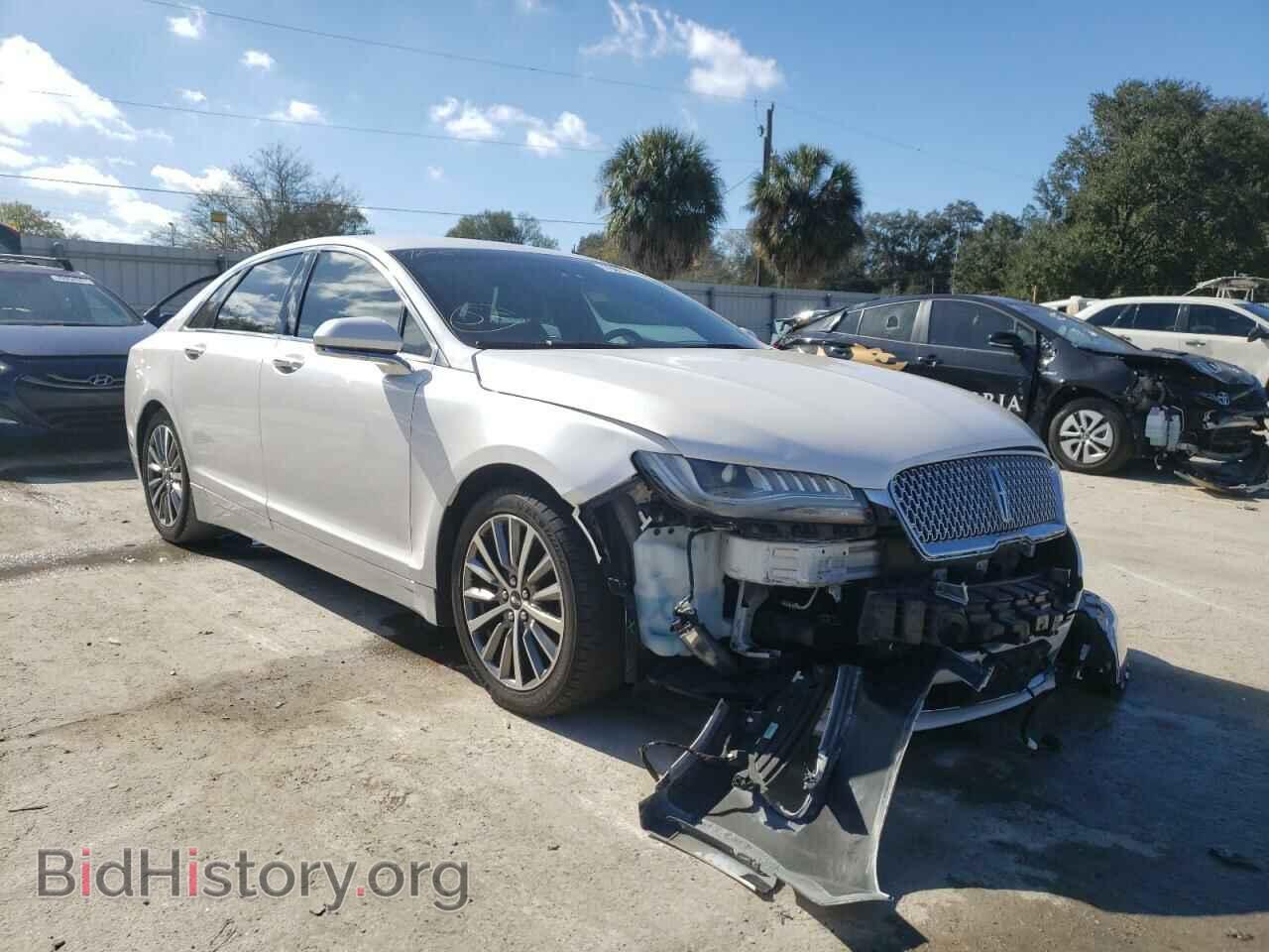 Photo 3LN6L5A98HR605340 - LINCOLN MKZ 2017