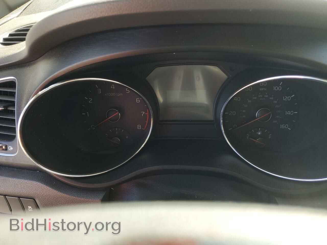 2018 KIA All Models - VIN: KNDMB5C14J6372890 - Фото 9