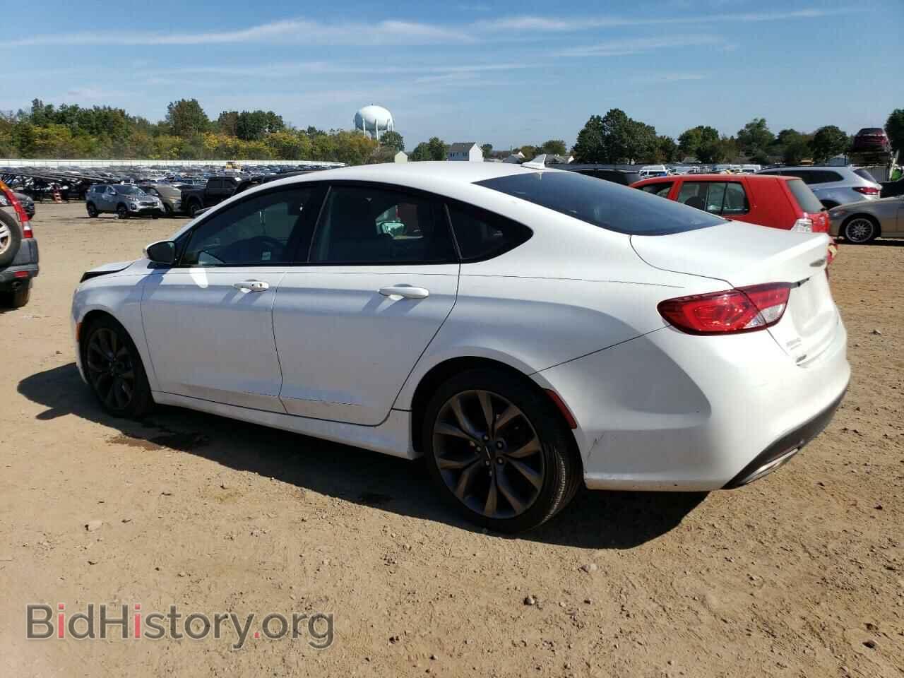 2015 CHRYSLER 200 - VIN: 1C3CCCDGXFN523331 - Фото 2