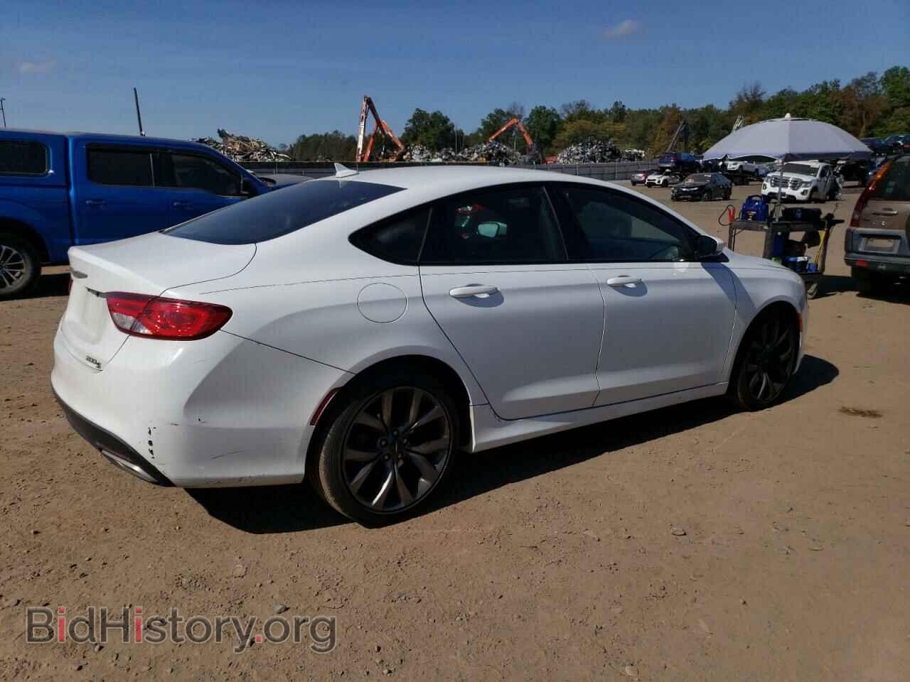 2015 CHRYSLER 200 - VIN: 1C3CCCDGXFN523331 - Фото 3