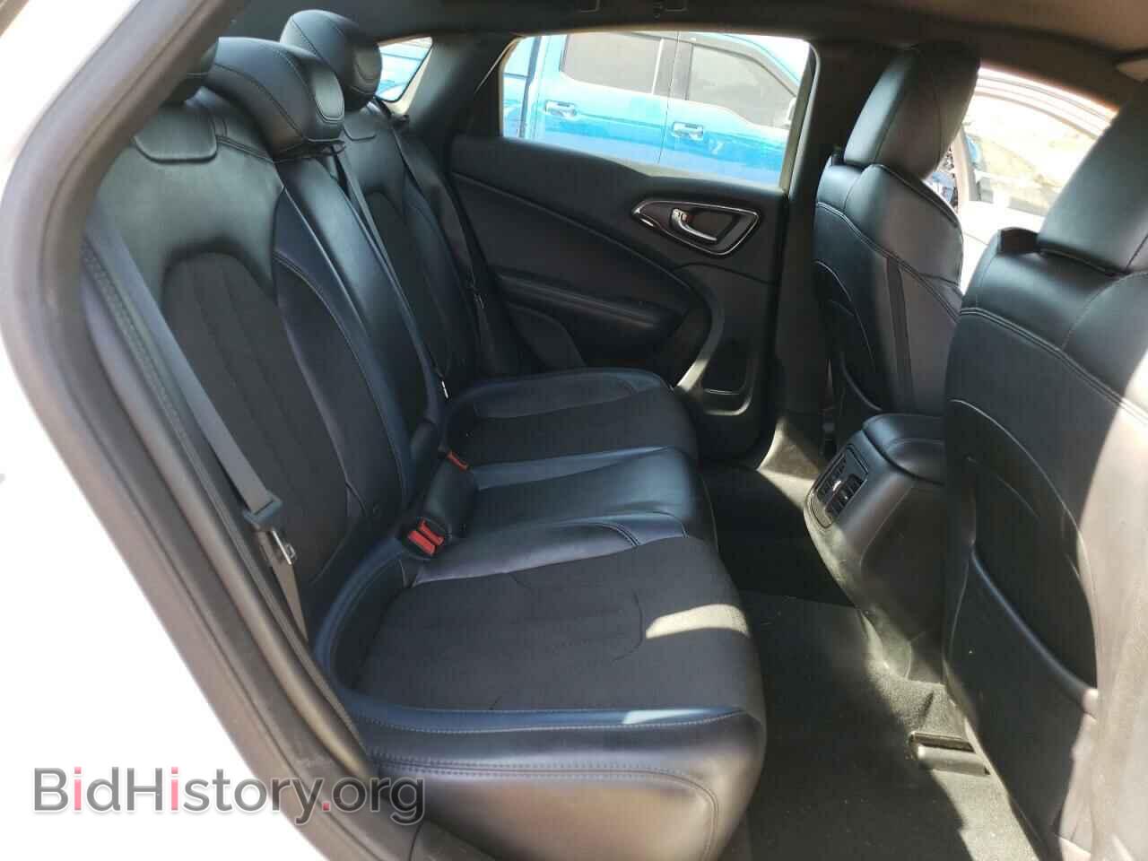 2015 CHRYSLER 200 - VIN: 1C3CCCDGXFN523331 - Фото 10