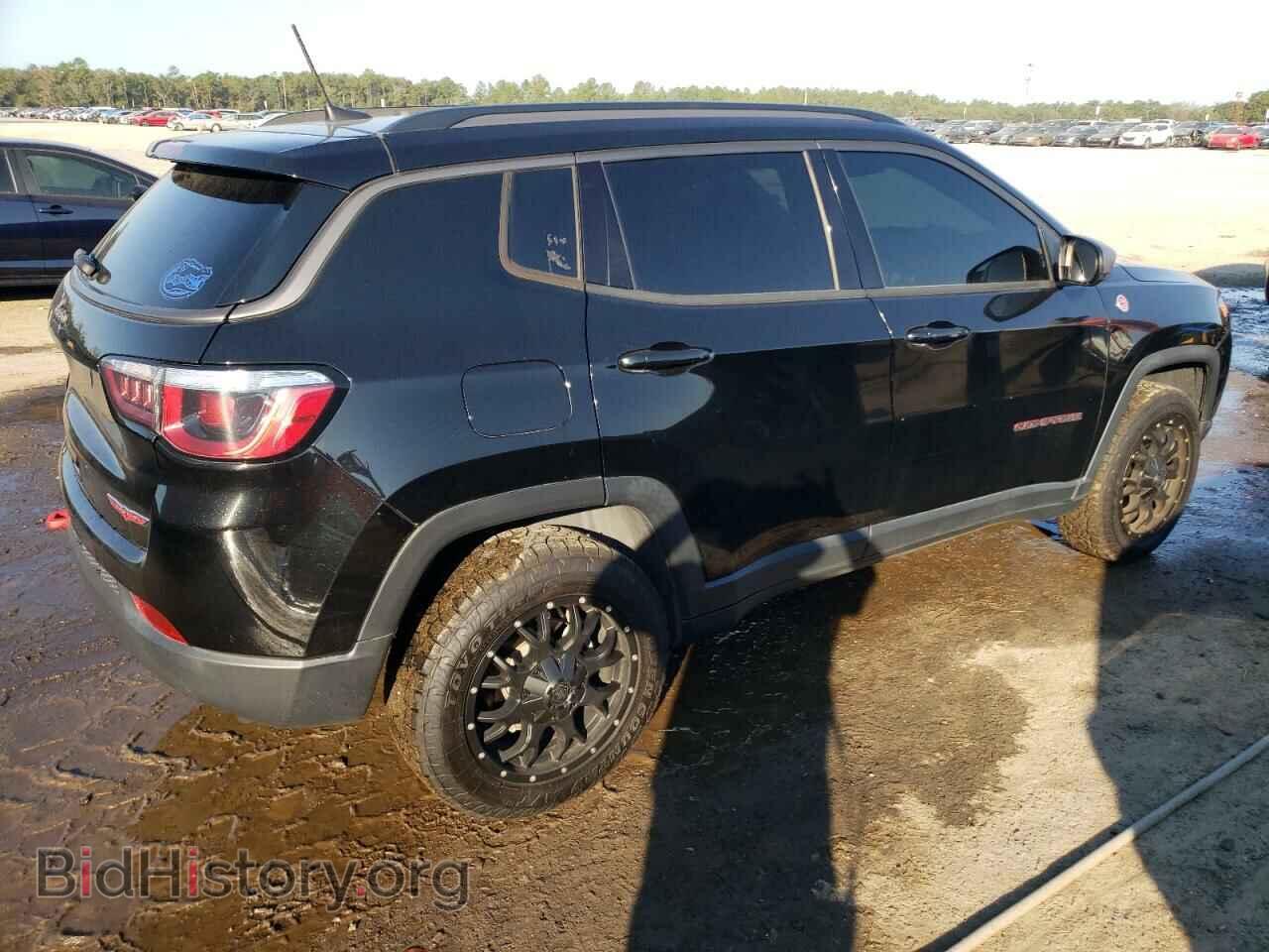 2018 JEEP COMPASS - VIN: 3C4NJDDB1JT450931 - Фото 3