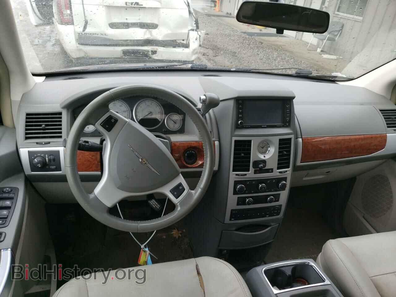 2008 CHRYSLER MINIVAN - VIN: 2A8HR54P88R713090 - Фото 8