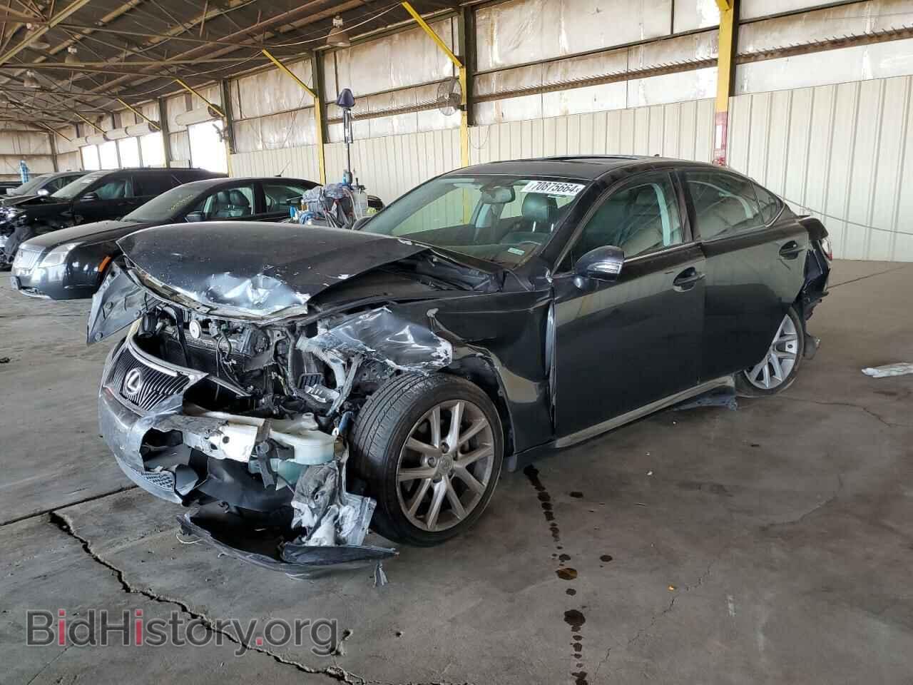 Photo JTHCF5C2XB5048132 - LEXUS IS 2011
