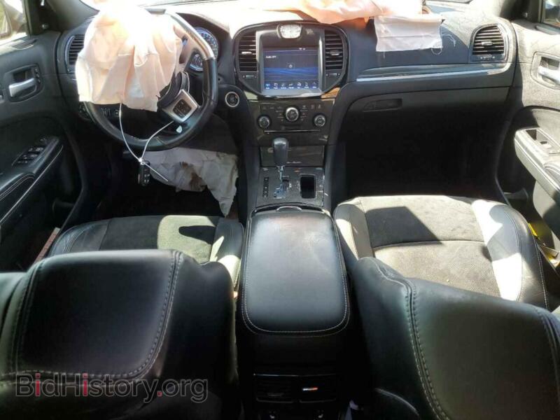 2012 Chrysler 300 (VIN 2C3CCAFJ2CH800359) — photo 8 of 12