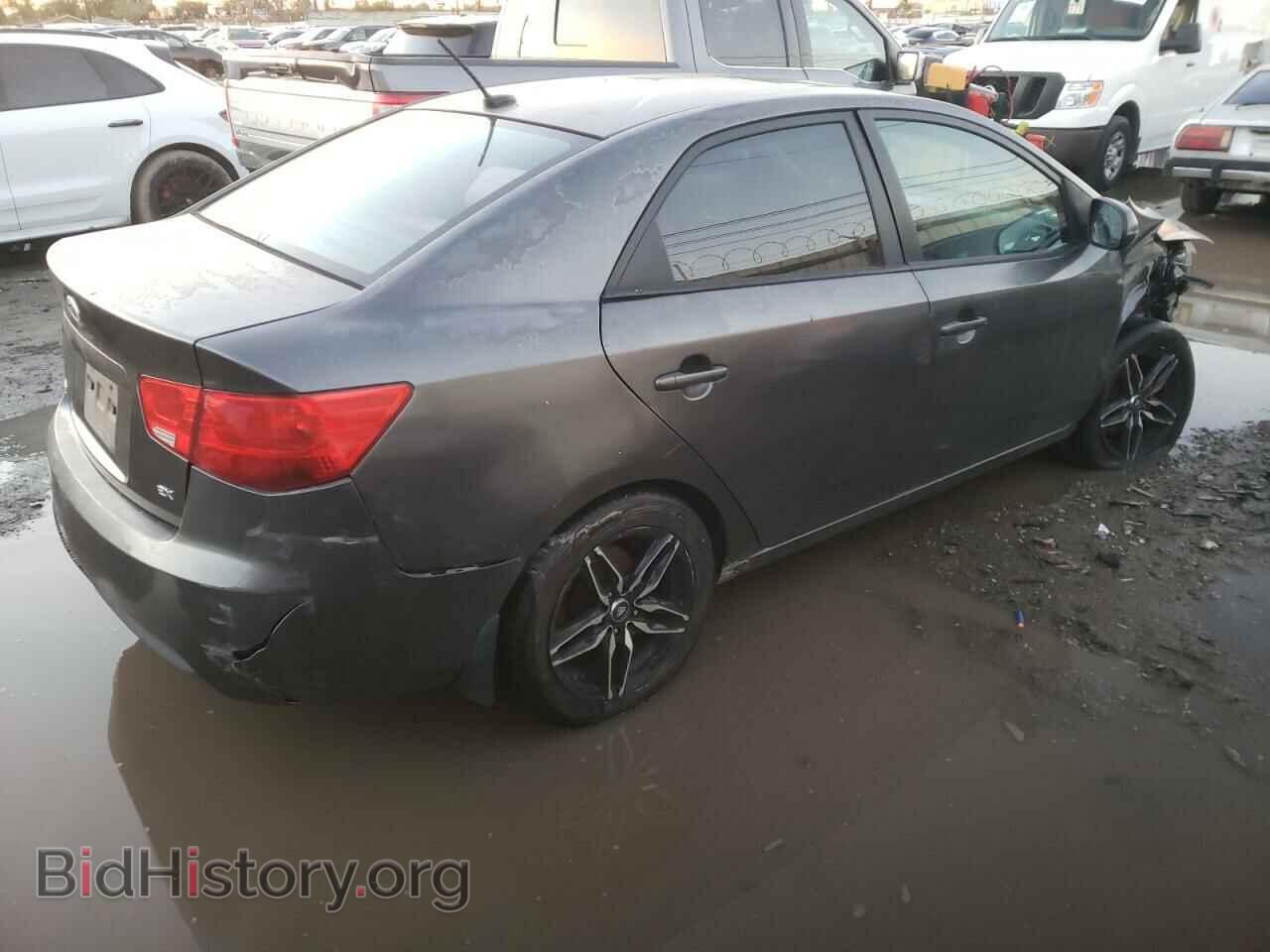 2013 KIA FORTE - VIN: KNAFU4A22D5737731 - Фото 3