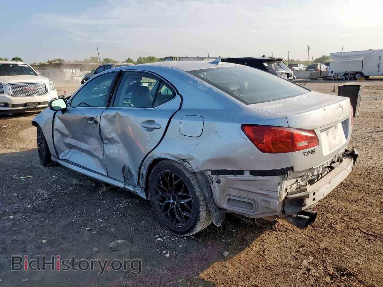 2011 LEXUS IS - VIN: JTHBF5C28B5151903 - Photo 2