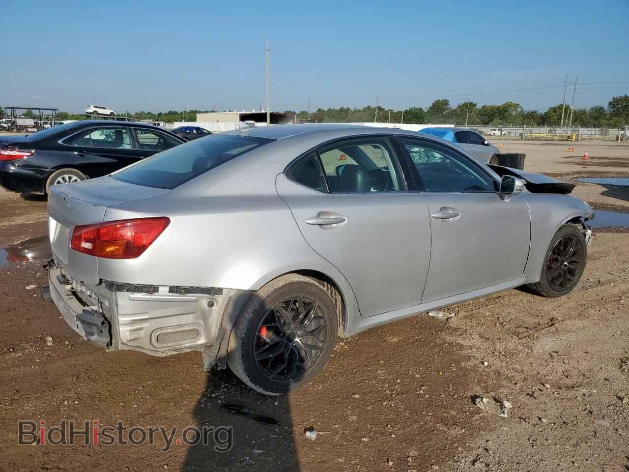 2011 LEXUS IS - VIN: JTHBF5C28B5151903 - Photo 3