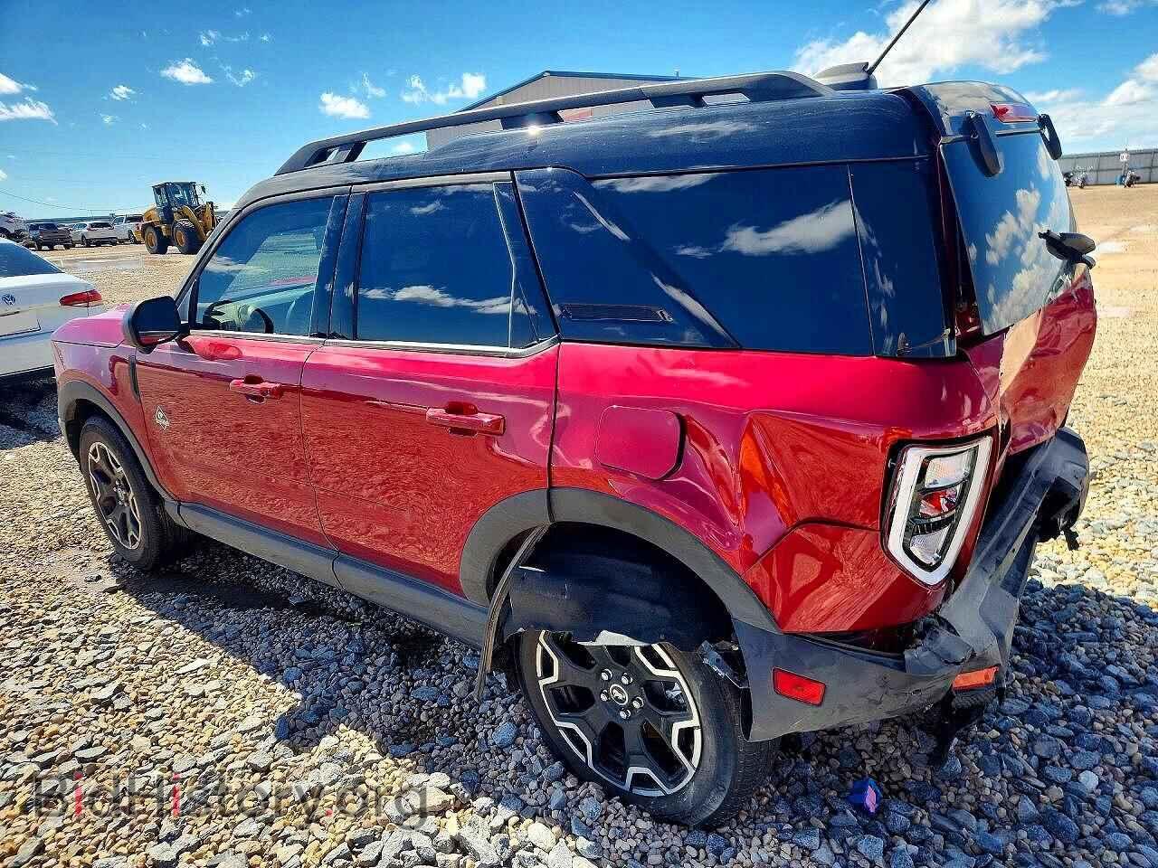 2025 Ford BRONCO (VIN 3FMCR9CN1SRF41605) — photo 2 of 15