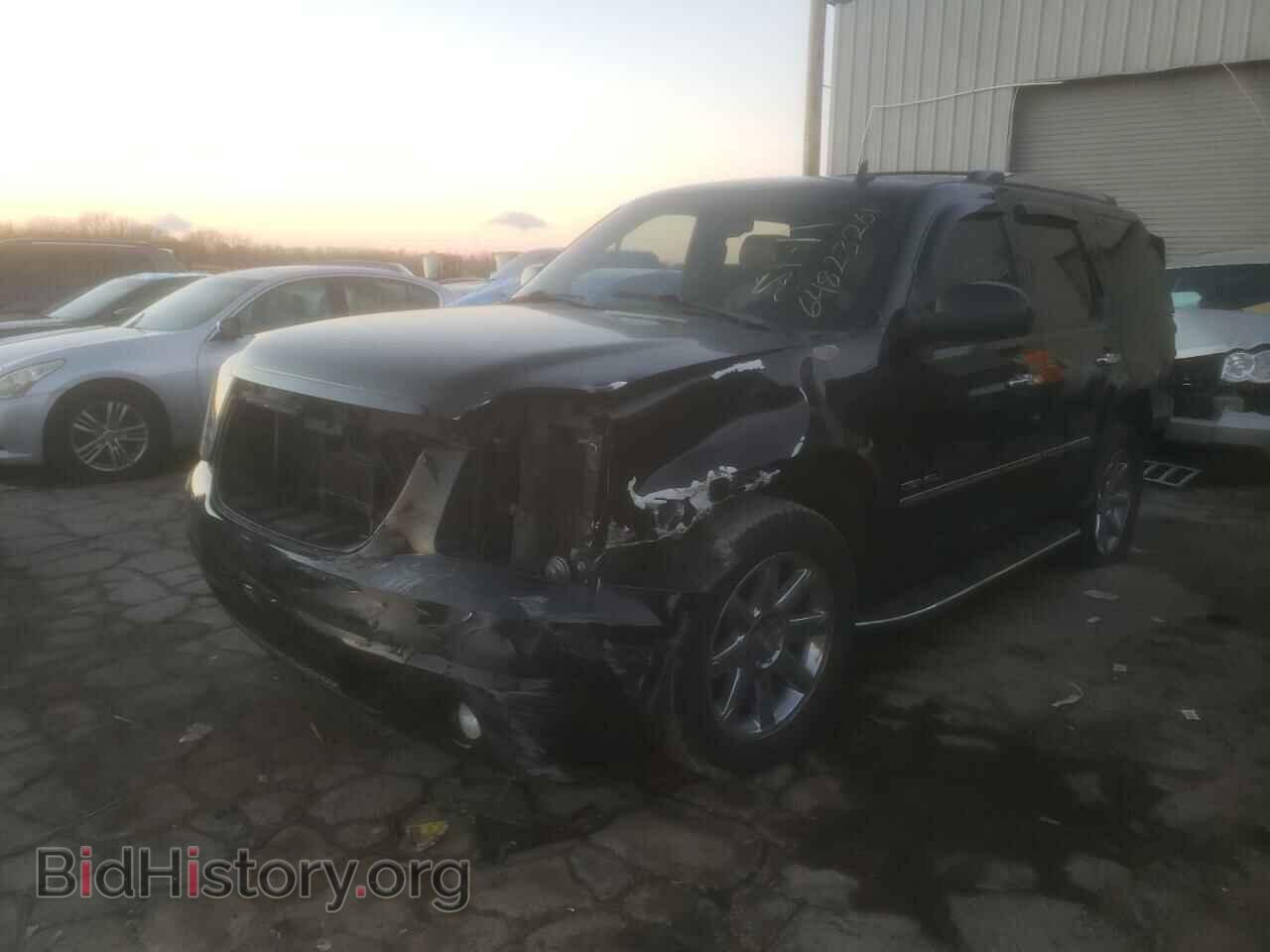 2011 GMC YUKON - VIN: 1GKS1EEF4BR200432 - Фото 2