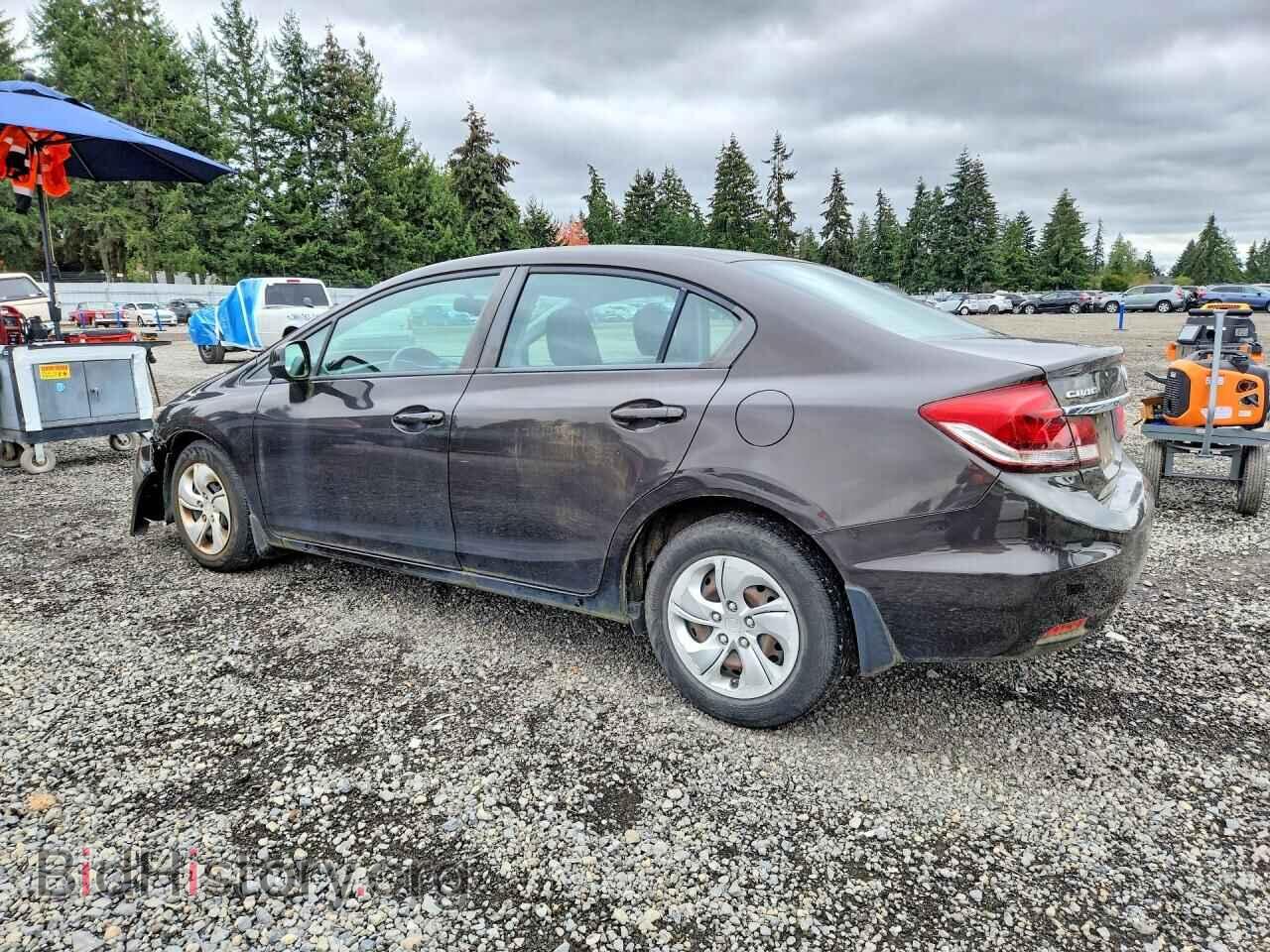 2013 HONDA CIVIC - VIN: 2HGFB2F58DH584881 - Photo 2