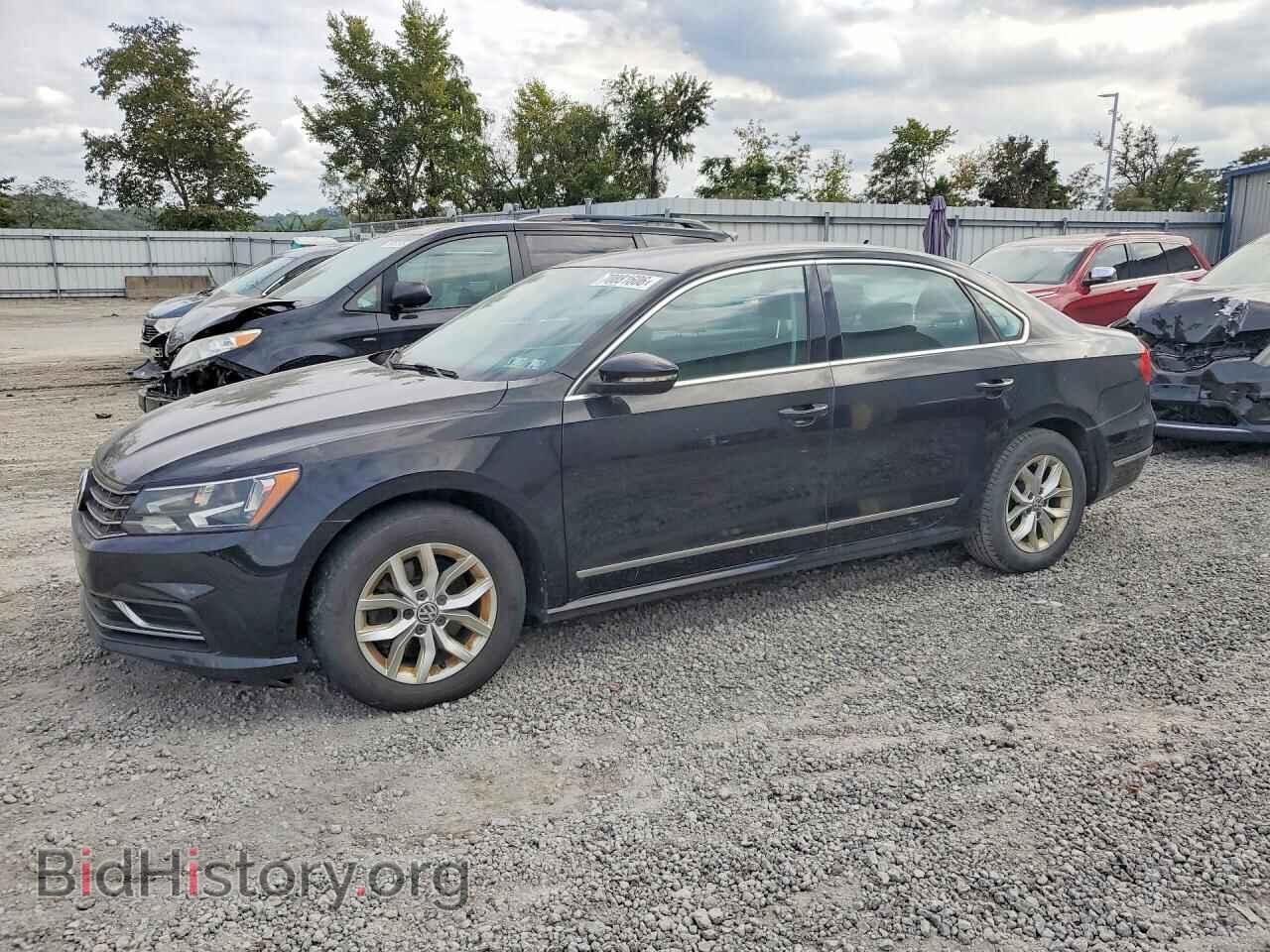 Photo 1VWAT7A30GC067118 - VOLKSWAGEN PASSAT 2016