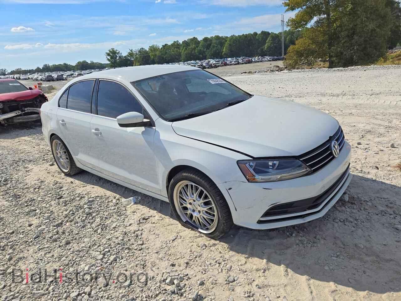 2017 VOLKSWAGEN JETTA - VIN: 3VW2B7AJ2HM242281 - Photo 4