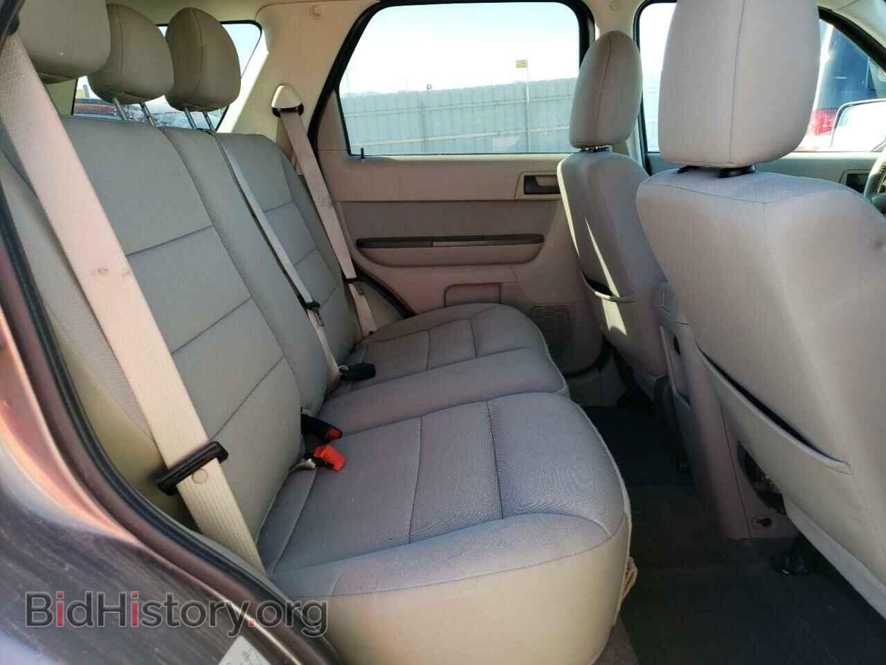 2011 FORD ESCAPE - VIN: 1FMCU0D71BKB45625 - Фото 11