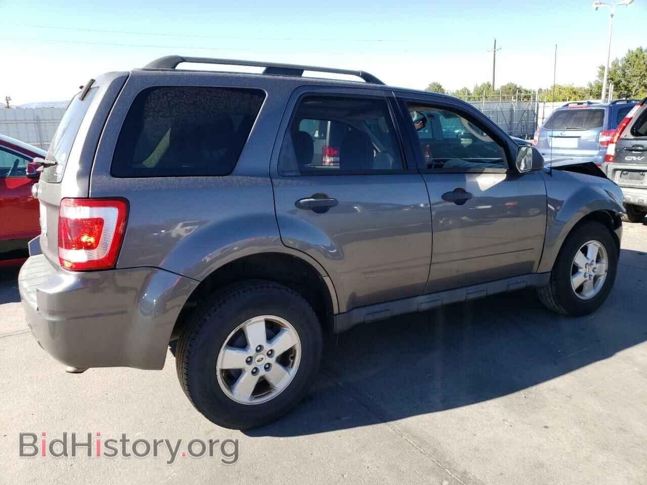 2011 FORD ESCAPE - VIN: 1FMCU0D71BKB45625 - Фото 3
