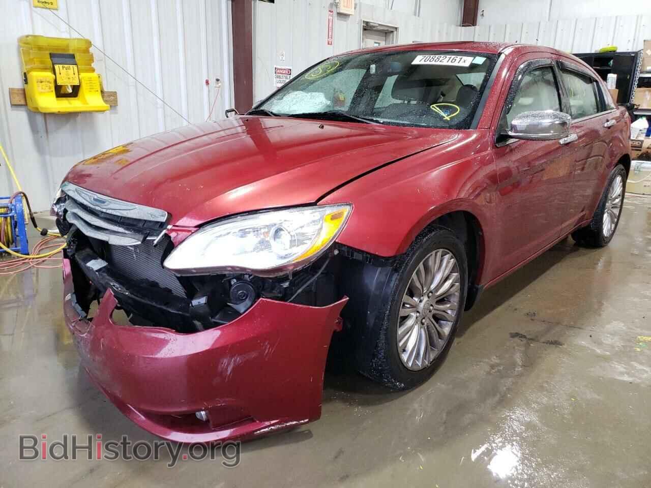 2013 CHRYSLER 200 - VIN: 1C3CCBCG7DN751814 - Фото 2