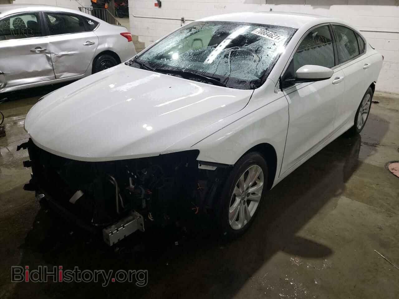 2017 CHRYSLER 200 - VIN: 1C3CCCAB7HN511875 - Фото 2