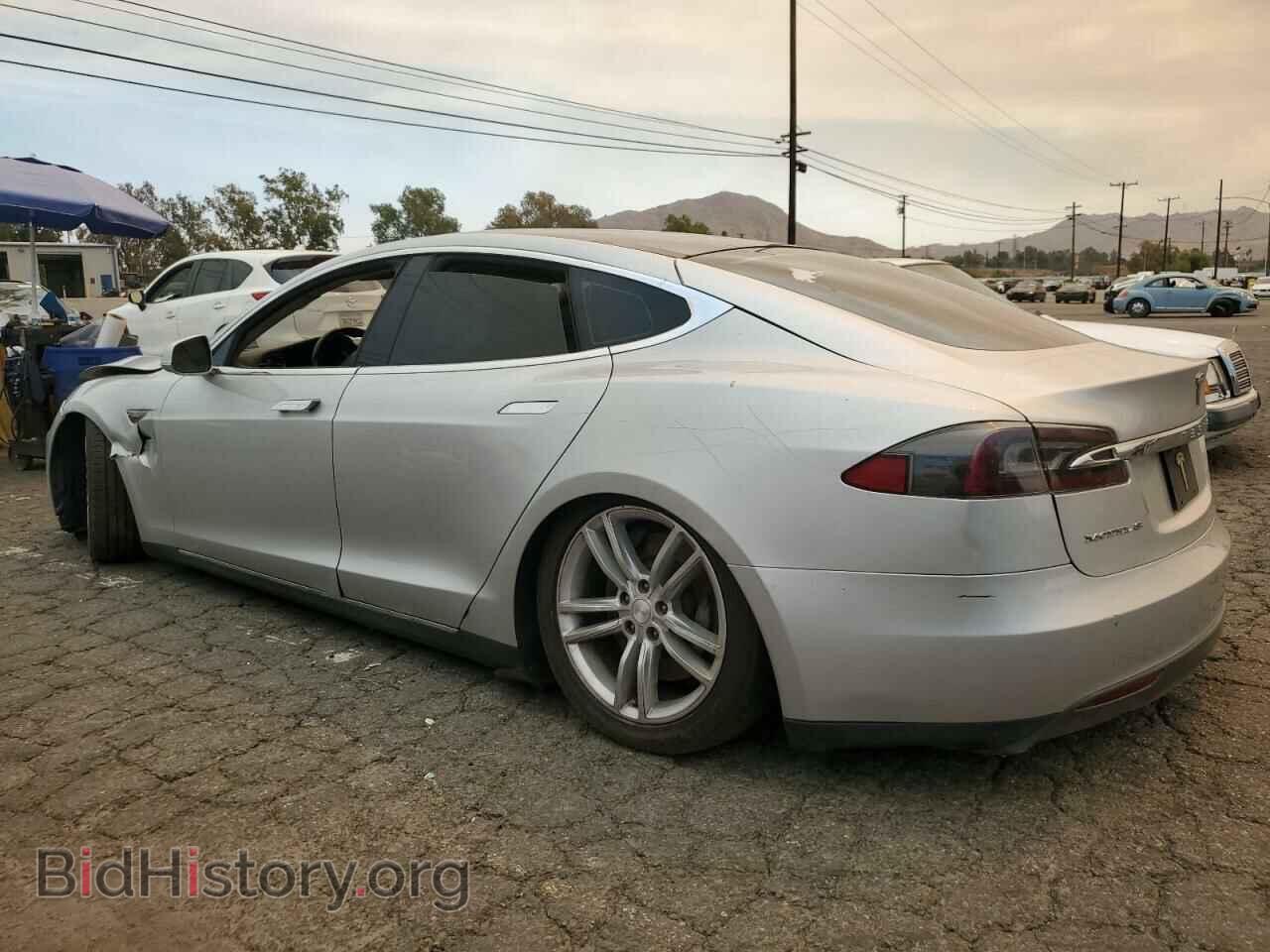 2013 TESLA MODEL S - VIN: 5YJSA1CG8DFP04958 - Фото 2