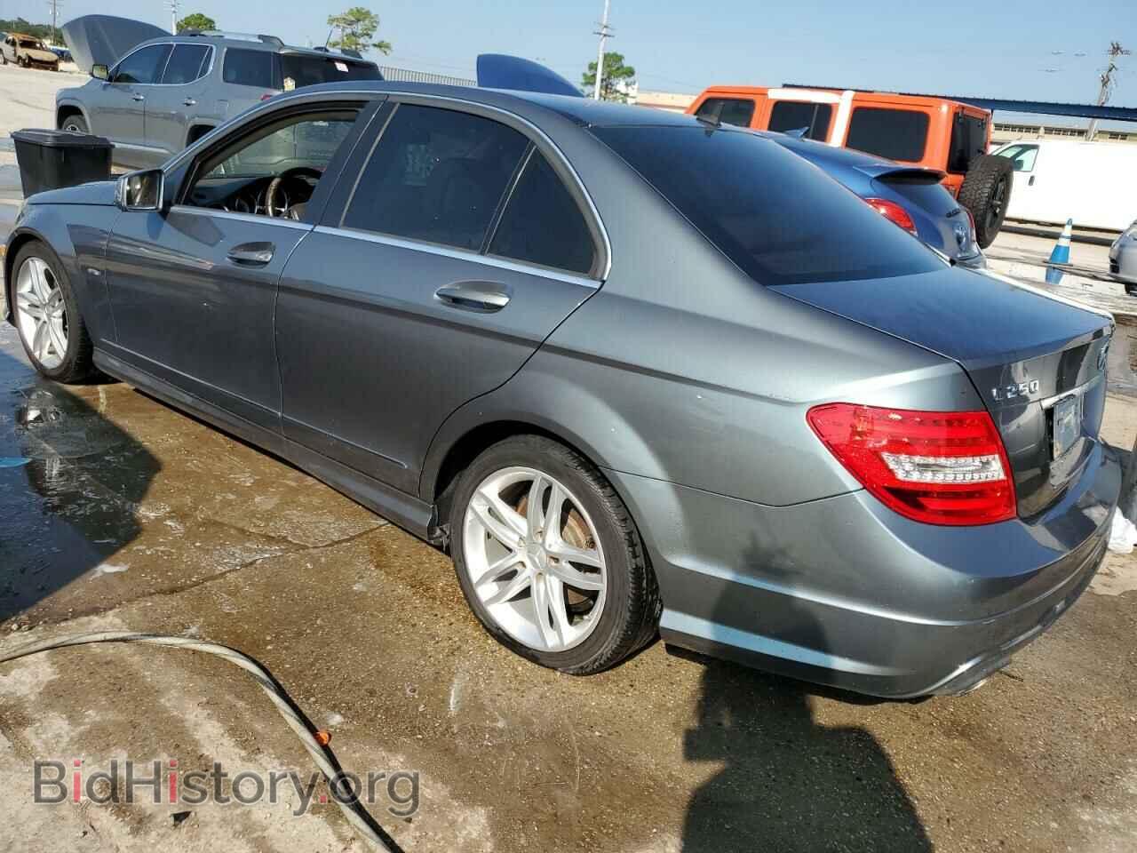 2012 MERCEDES-BENZ C-CLASS - VIN: WDDGF4HB2CA720947 - Фото 2