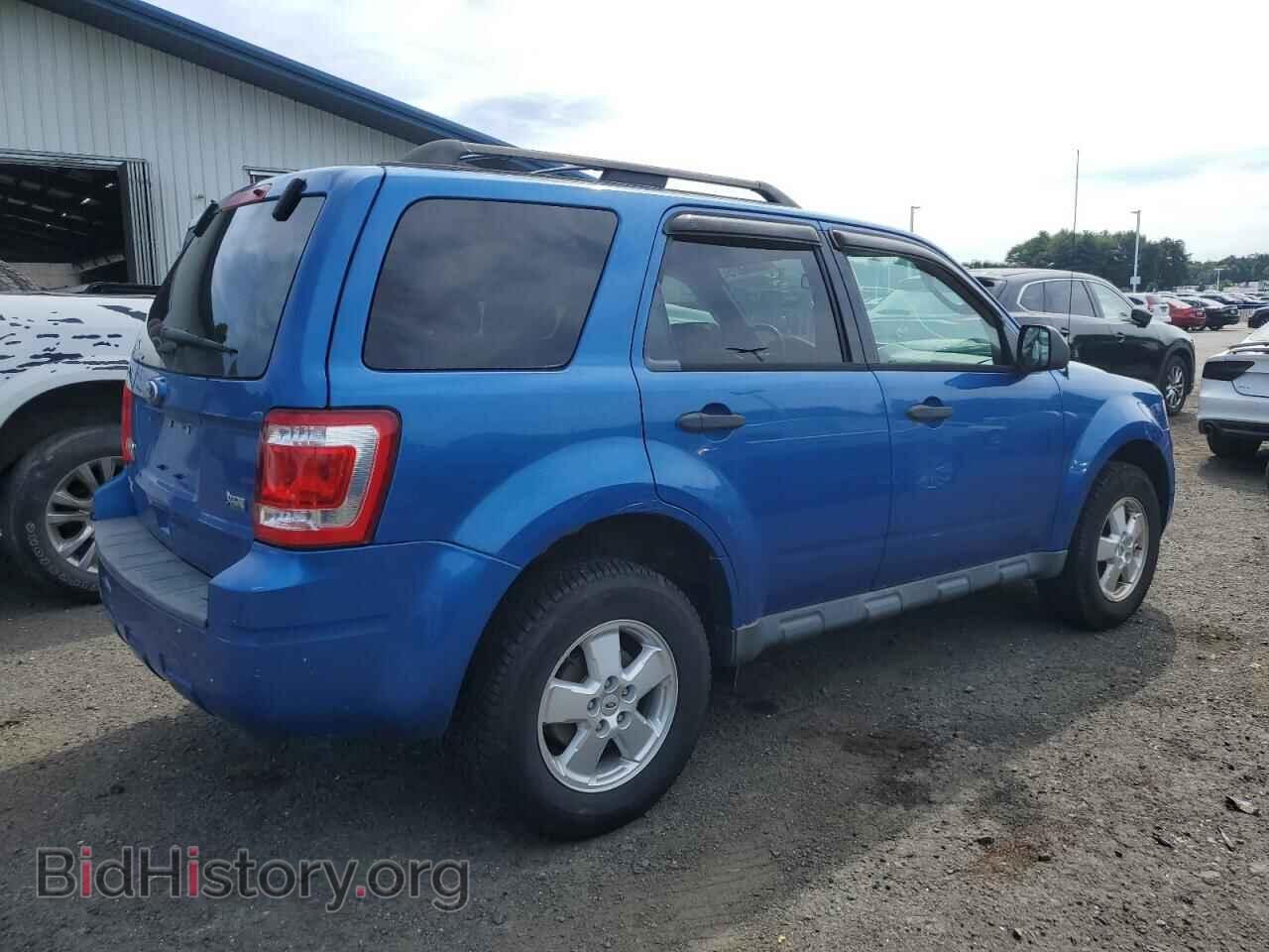 2011 FORD ESCAPE - VIN: 1FMCU0DG4BKA86442 - Фото 3