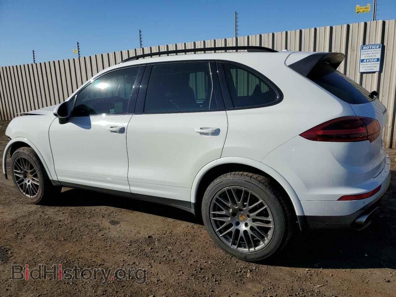 2017 PORSCHE CAYENNE - VIN: WP1AA2A22HKA88285 - Фото 2