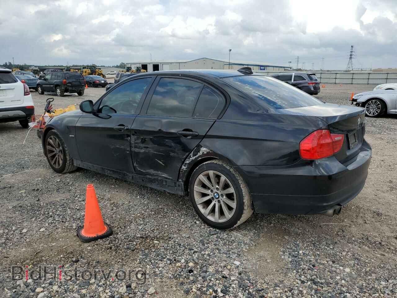 2011 BMW 3 SERIES - VIN: WBAPH5G55BNM81534 - Фото 2