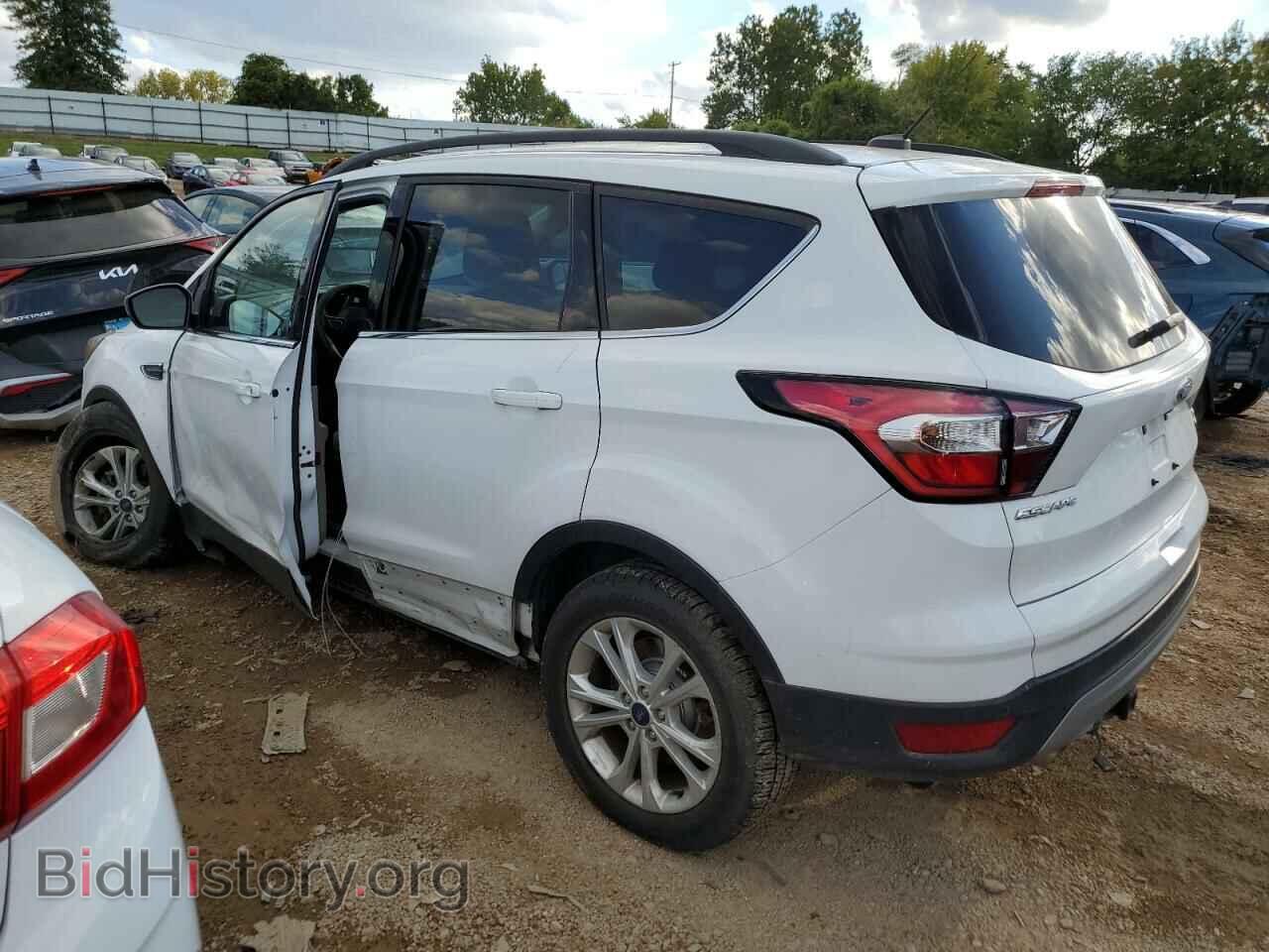 2017 FORD ESCAPE - VIN: 1FMCU9G92HUC55050 - Фото 2