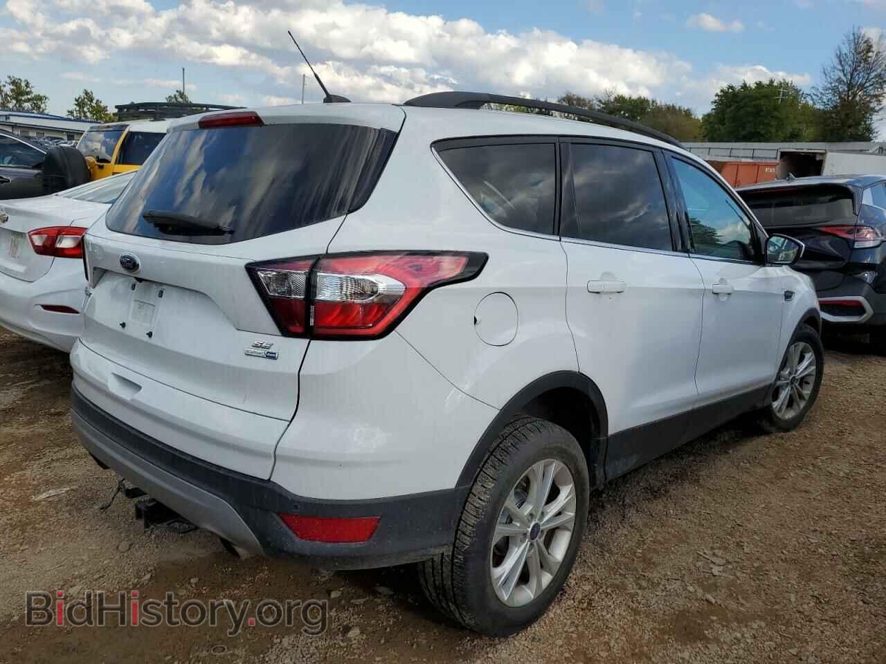 2017 FORD ESCAPE - VIN: 1FMCU9G92HUC55050 - Фото 3