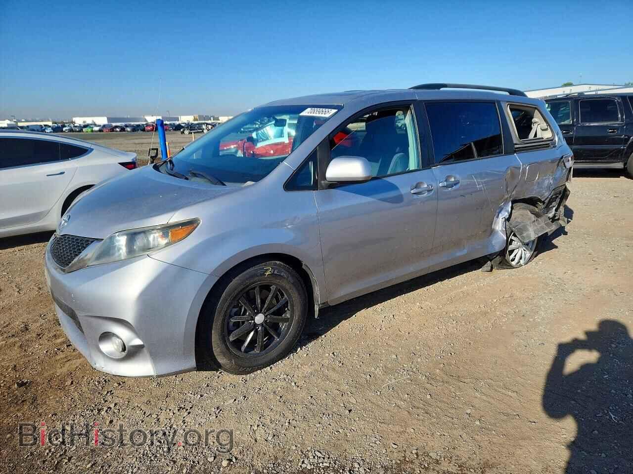 Photo 5TDXK3DC5BS039651 - TOYOTA SIENNA 2011