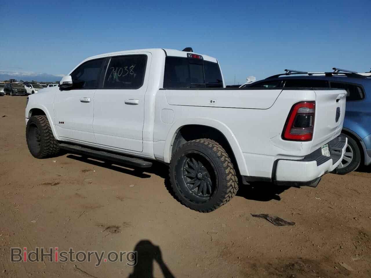 2020 RAM 1500 - VIN: 1C6SRFJT4LN109909 - Фото 2