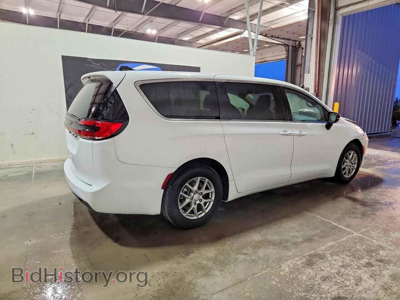 2027 CHRYSLER PACIFICA - VIN: 2C4RC1BG5VR590580 - Photo 3