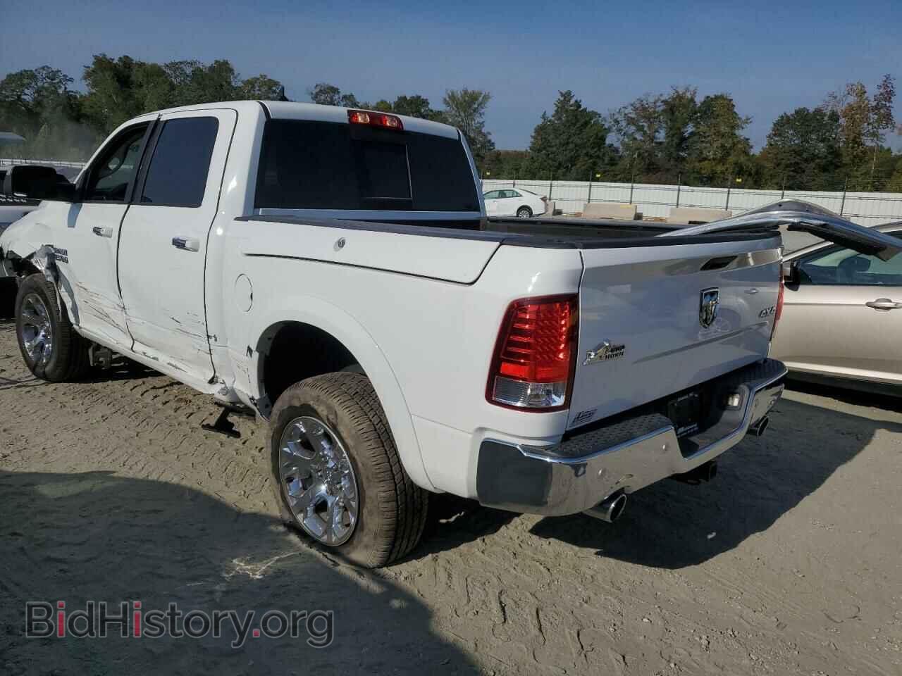 2018 RAM 1500 - VIN: 1C6RR7LT8JS276371 - Фото 2