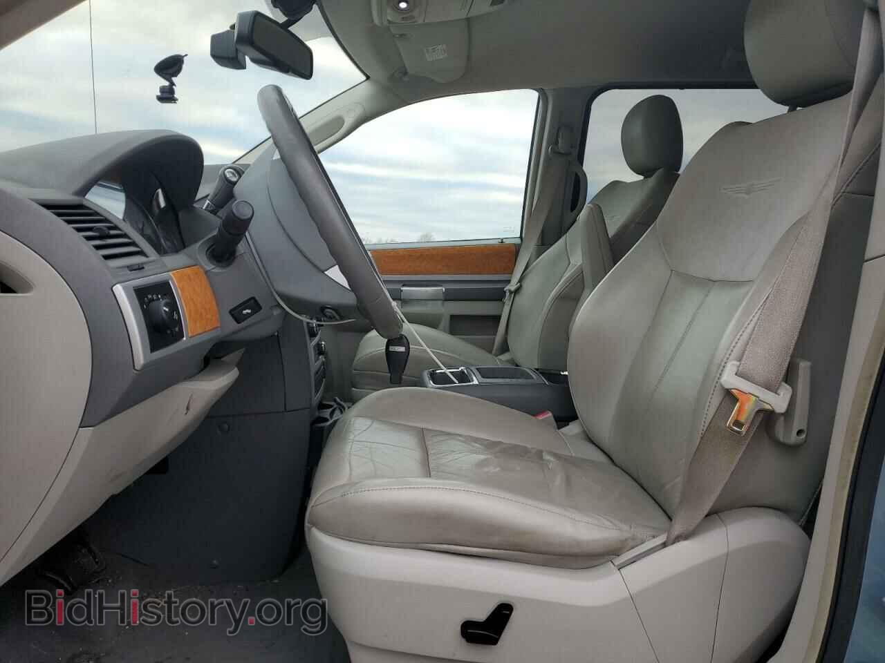 2009 CHRYSLER MINIVAN - VIN: 2A8HR64X39R631257 - Фото 7