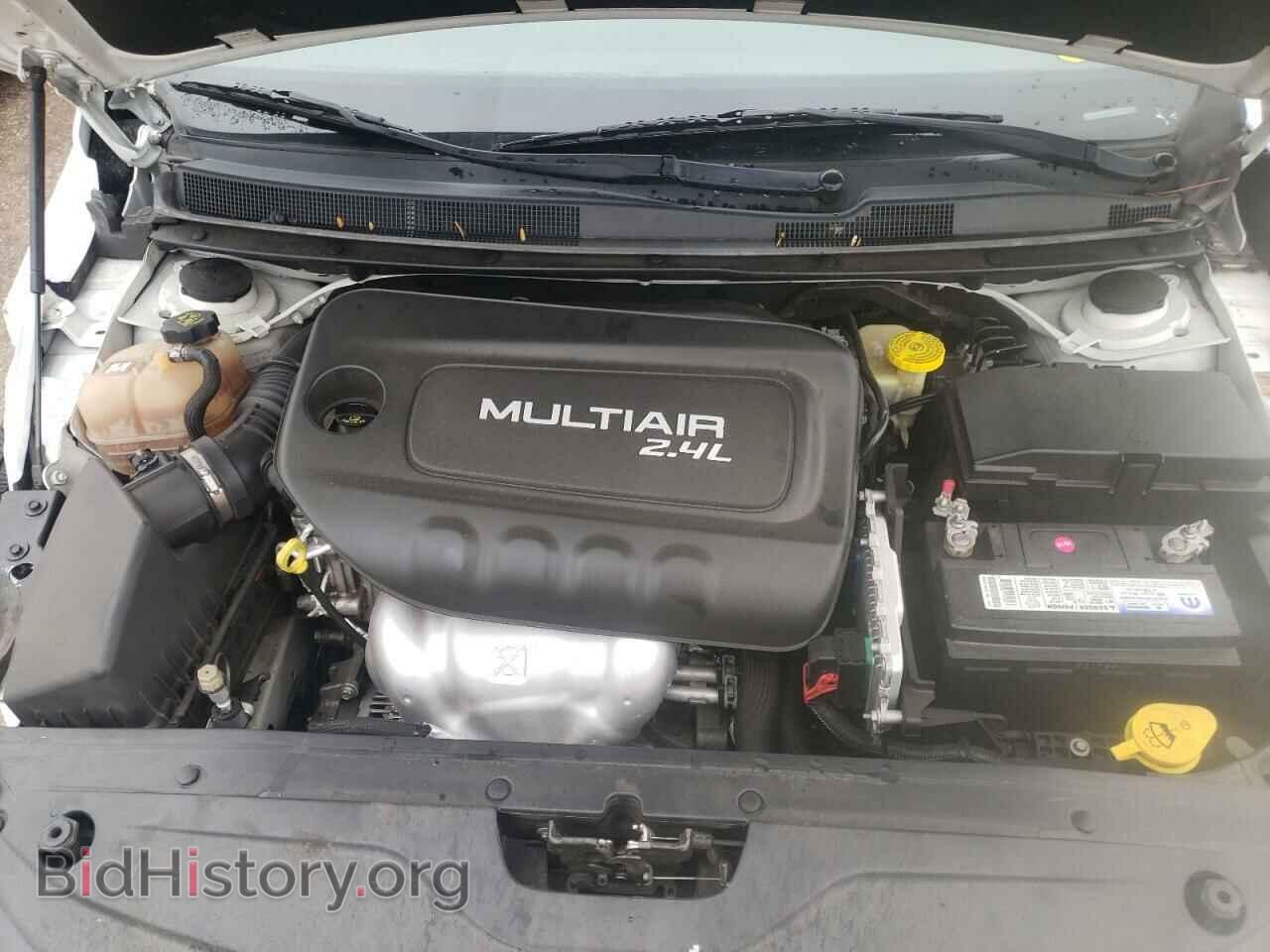 2016 CHRYSLER 200 - VIN: 1C3CCCAB3GN152989 - Photo 7