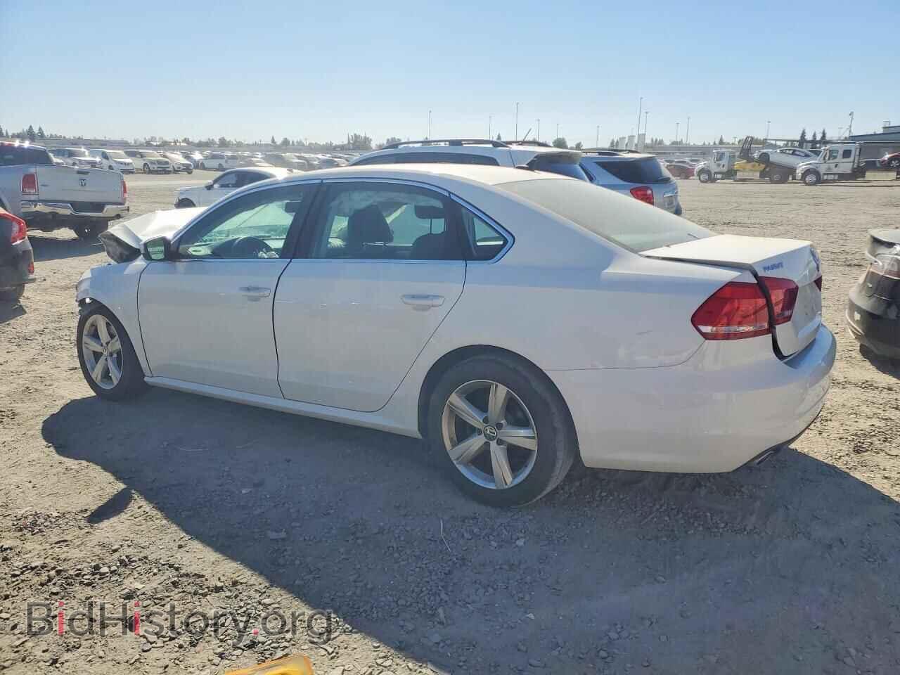 2015 VOLKSWAGEN PASSAT - VIN: 1VWBV7A32FC040855 - Фото 2