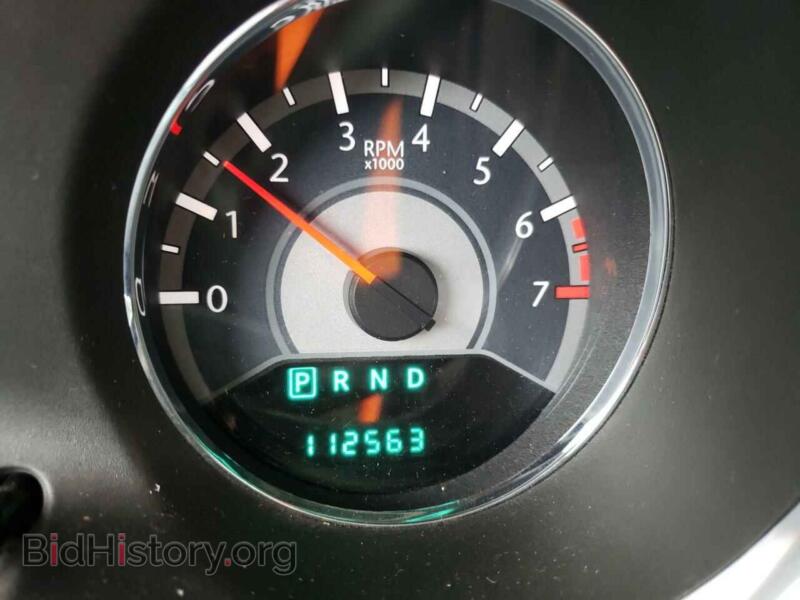 2013 Chrysler 200 (VIN 1C3CCBBB2DN723165) — фото 8 из 10