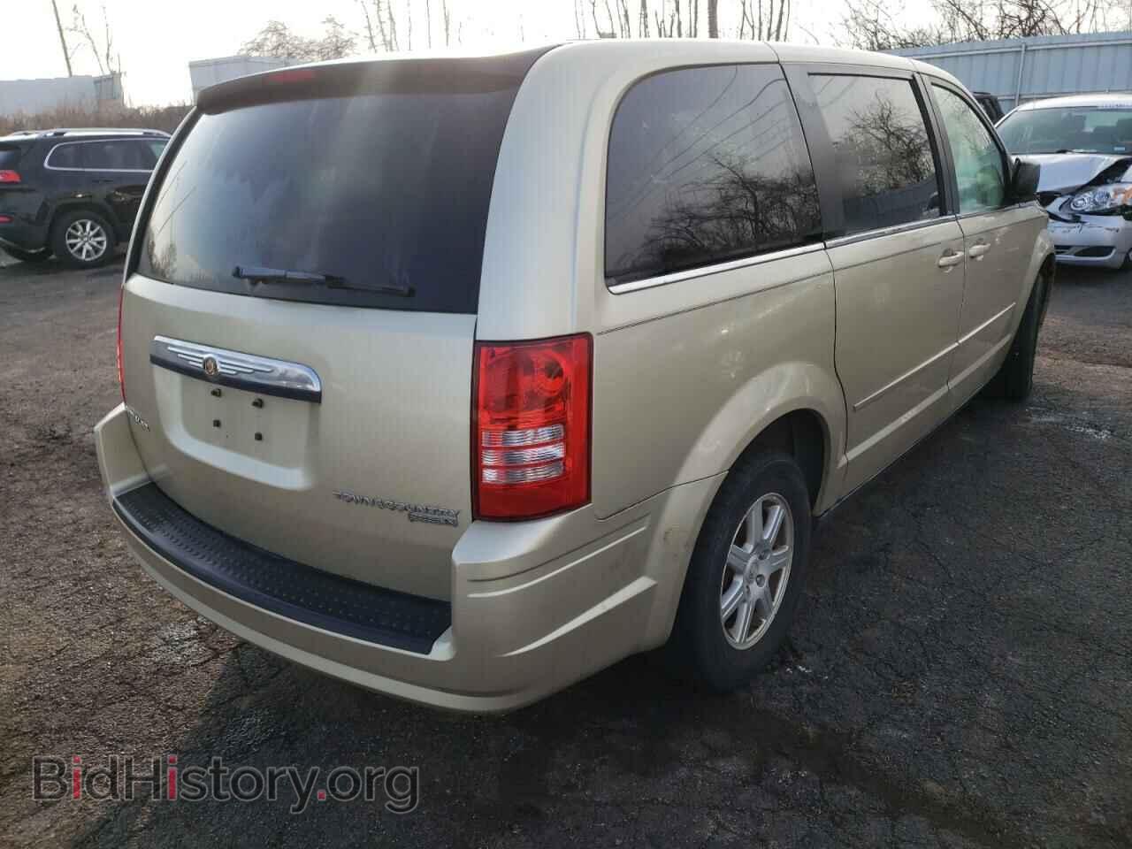 2010 CHRYSLER MINIVAN - VIN: 2A4RR2D12AR436412 - Photo 4