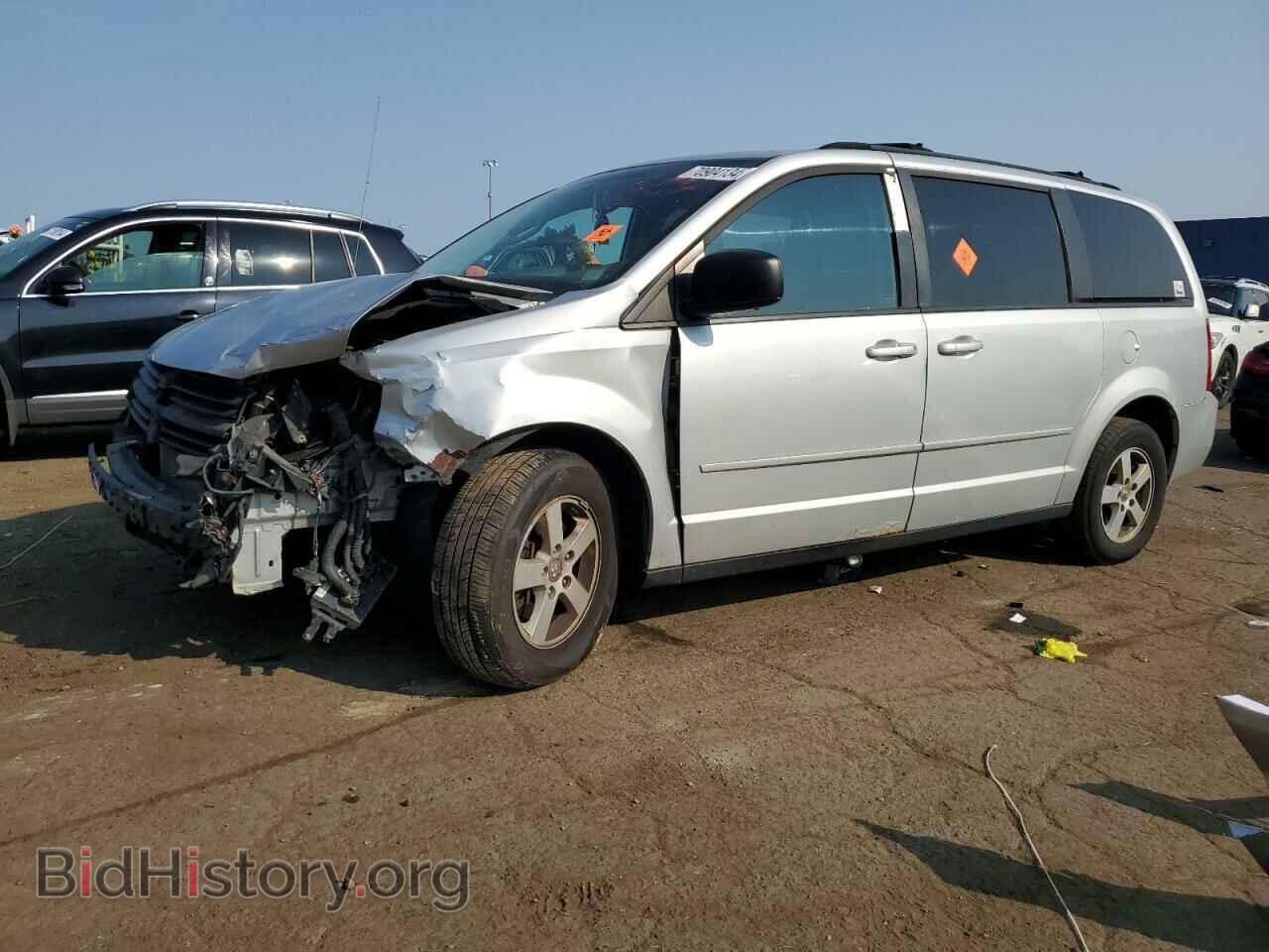 Photo 2D4RN3D12AR455827 - DODGE CARAVAN 2010