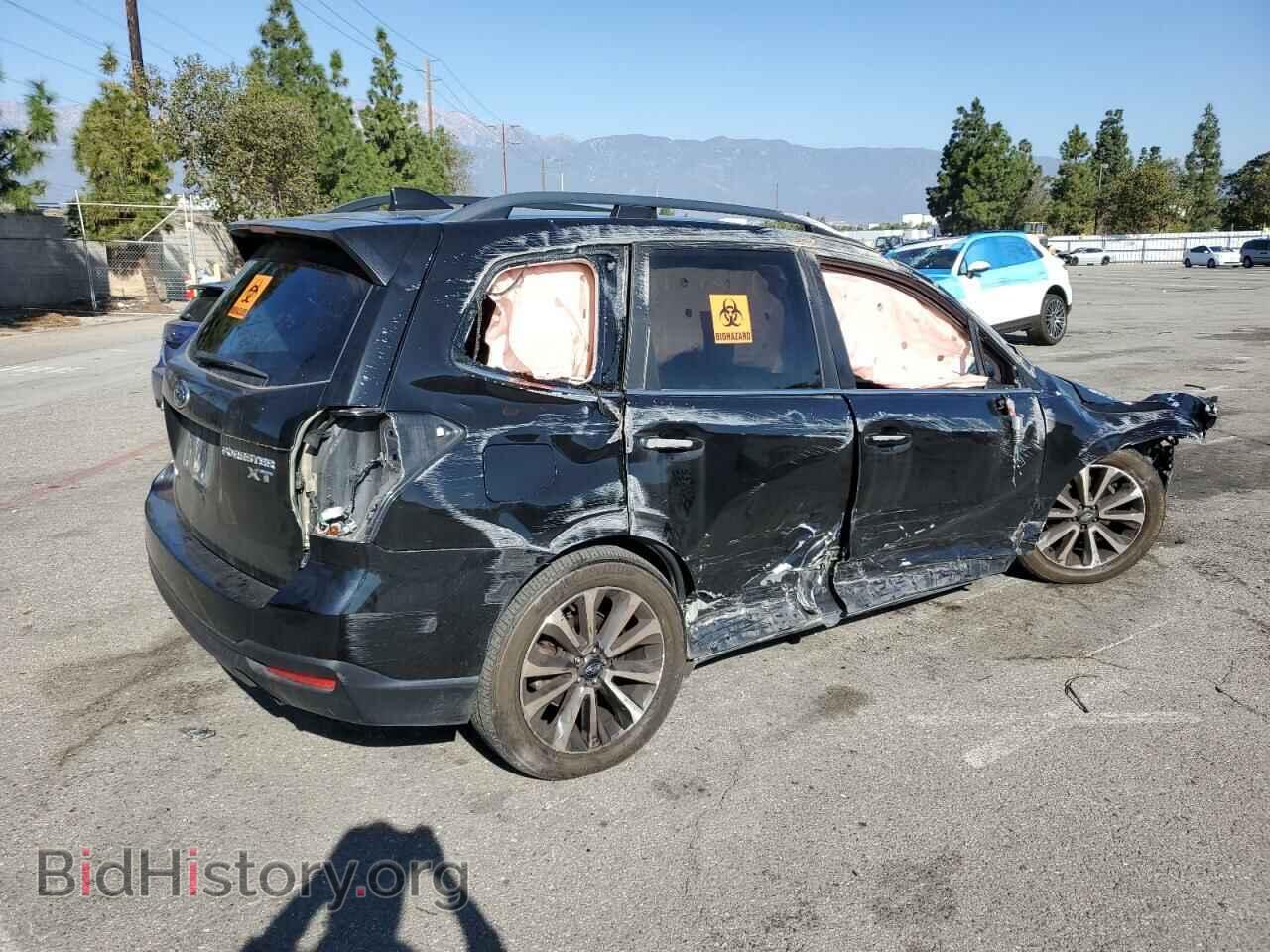 2017 SUBARU FORESTER - VIN: JF2SJGTC2HH404419 - Фото 3
