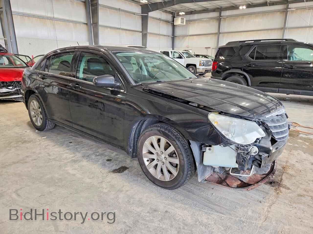 2010 CHRYSLER SEBRING - VIN: 1C3CC5FB2AN158696 - Photo 4