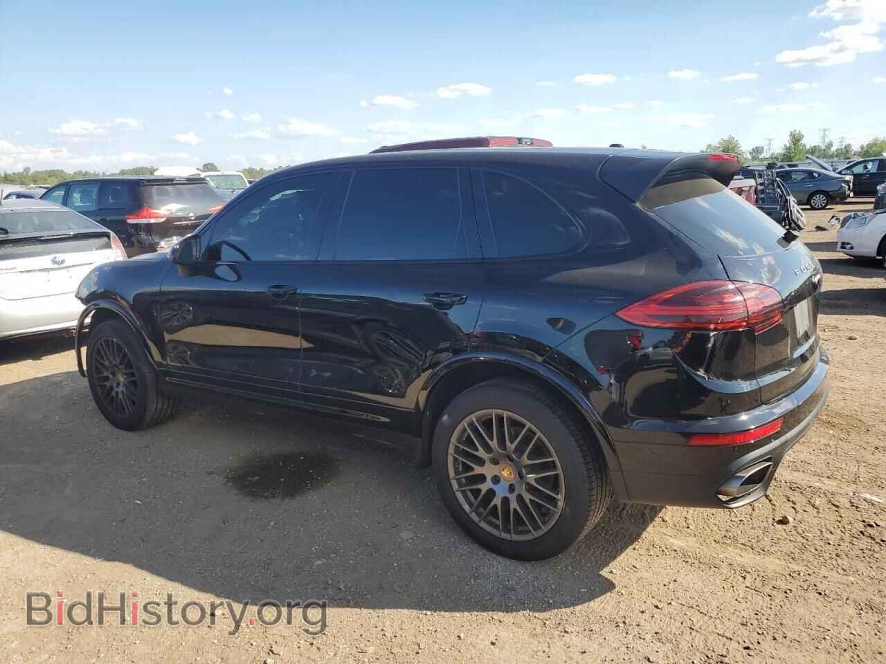 2017 PORSCHE CAYENNE - VIN: WP1AA2A24HKA82939 - Фото 2