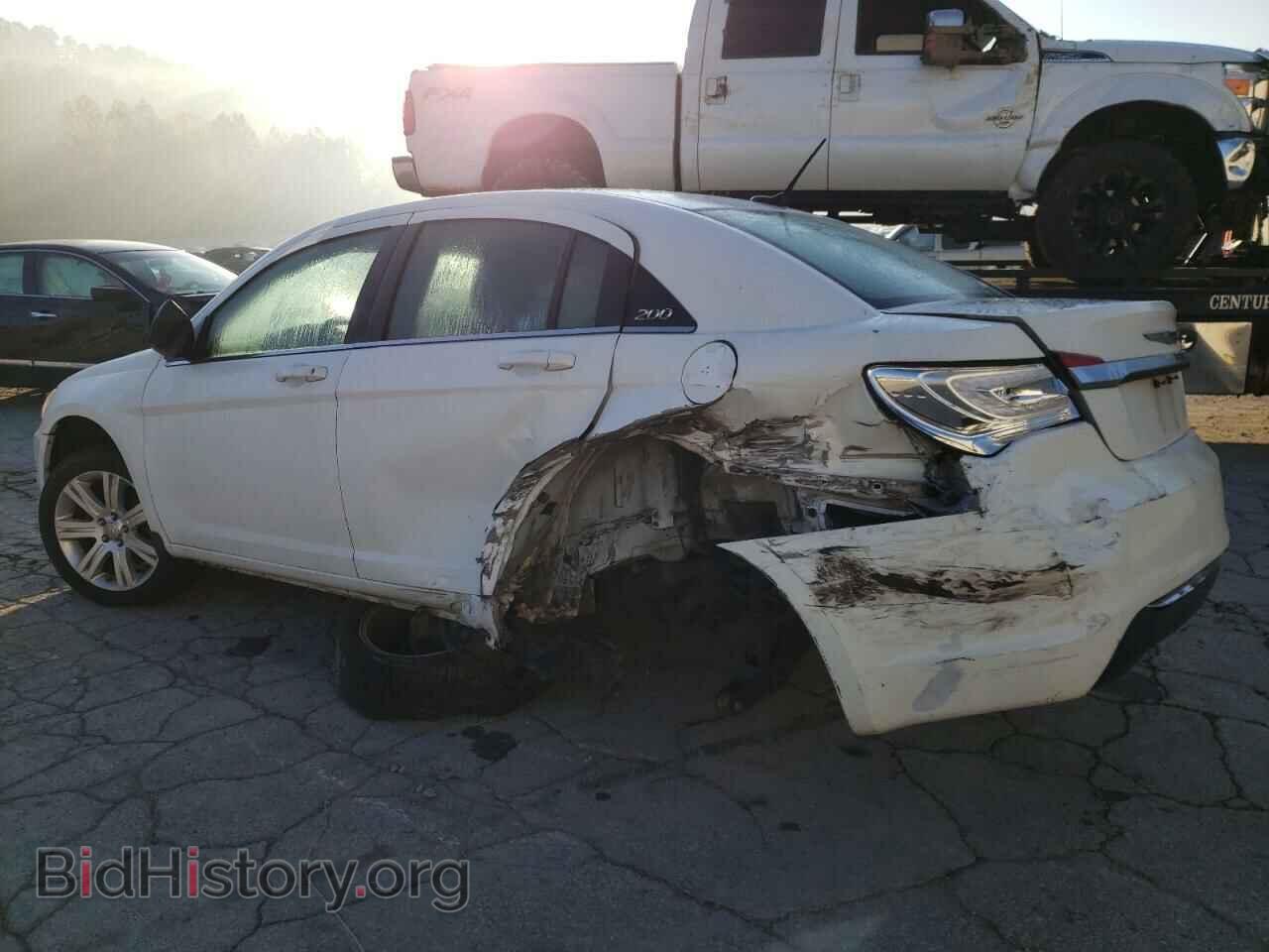 2013 CHRYSLER 200 - VIN: 1C3CCBBB0DN539620 - Photo 2