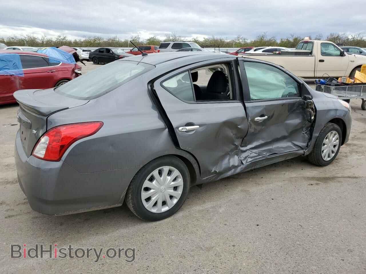 2019 NISSAN VERSA - VIN: 3N1CN7AP3KL843928 - Фото 3