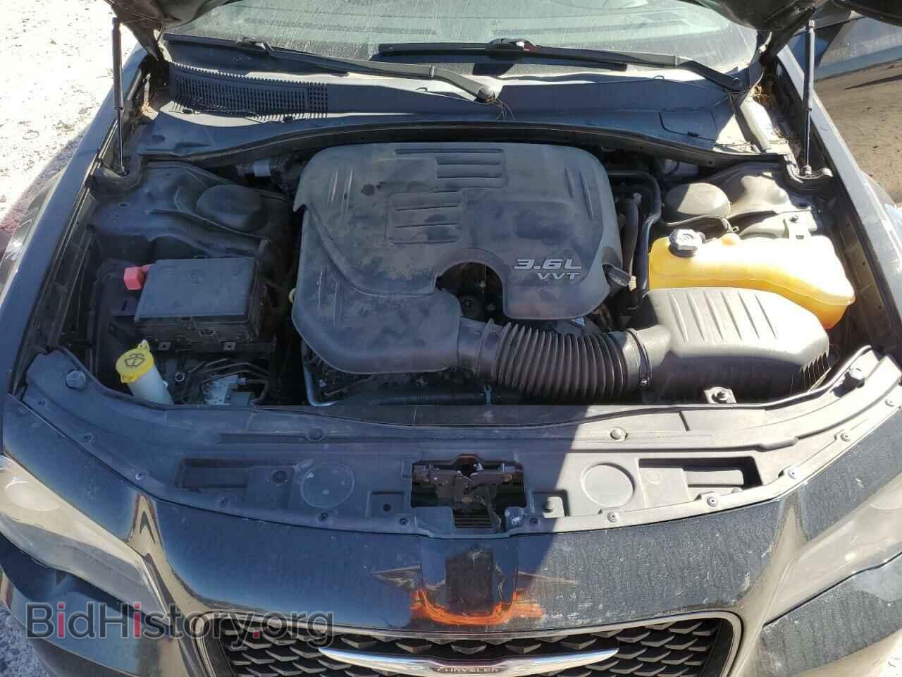 2019 CHRYSLER 300 - VIN: 2C3CCABG0KH533733 - Фото 11
