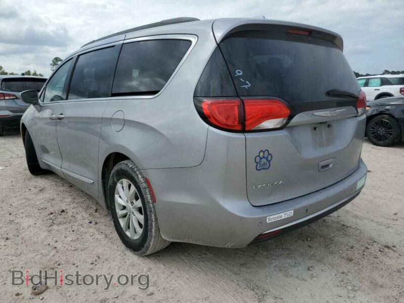 2017 Chrysler PACIFICA (VIN 2C4RC1BG7HR526318) — фото 2 из 13