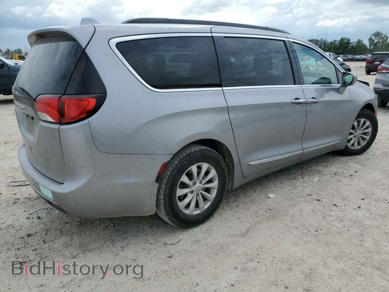 2017 CHRYSLER PACIFICA - VIN: 2C4RC1BG7HR526318 - Фото 3