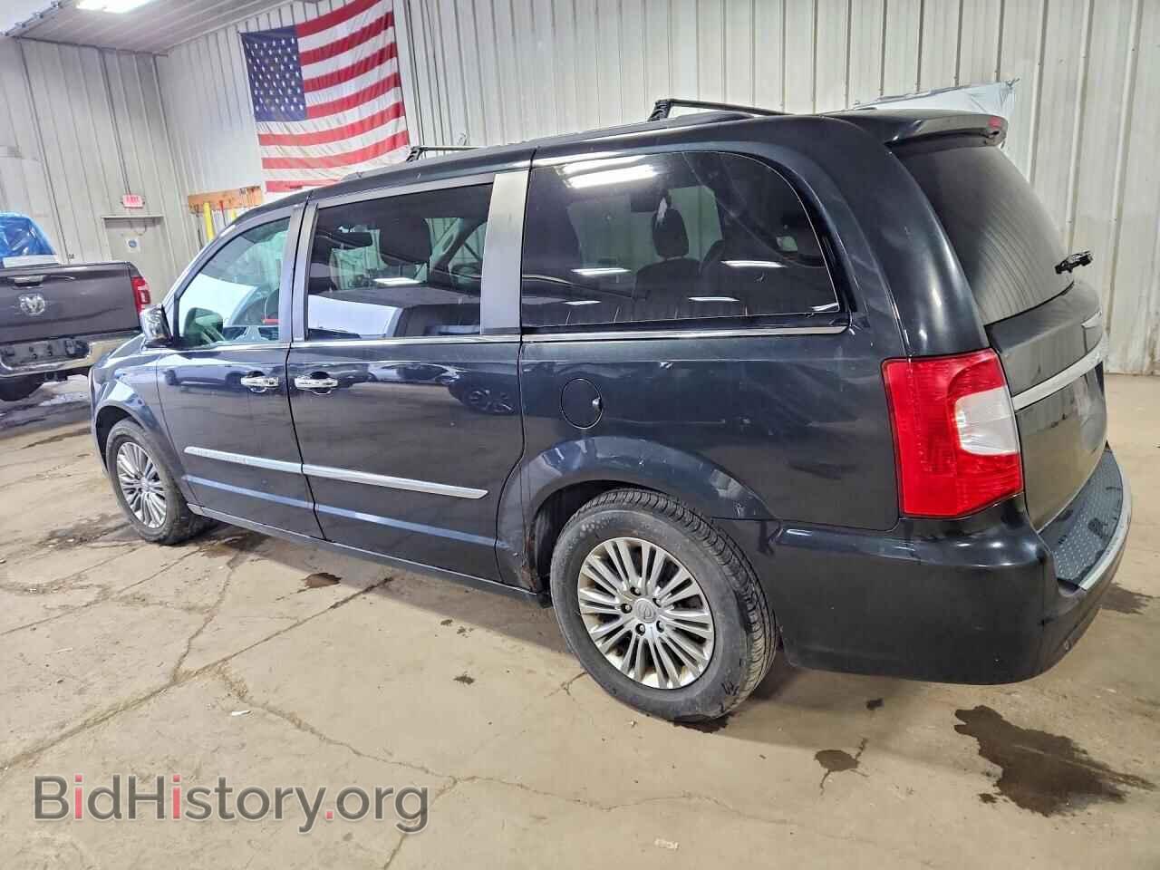 2014 CHRYSLER TOWN & COU - VIN: 2C4RC1CG4ER171019 - Photo 2