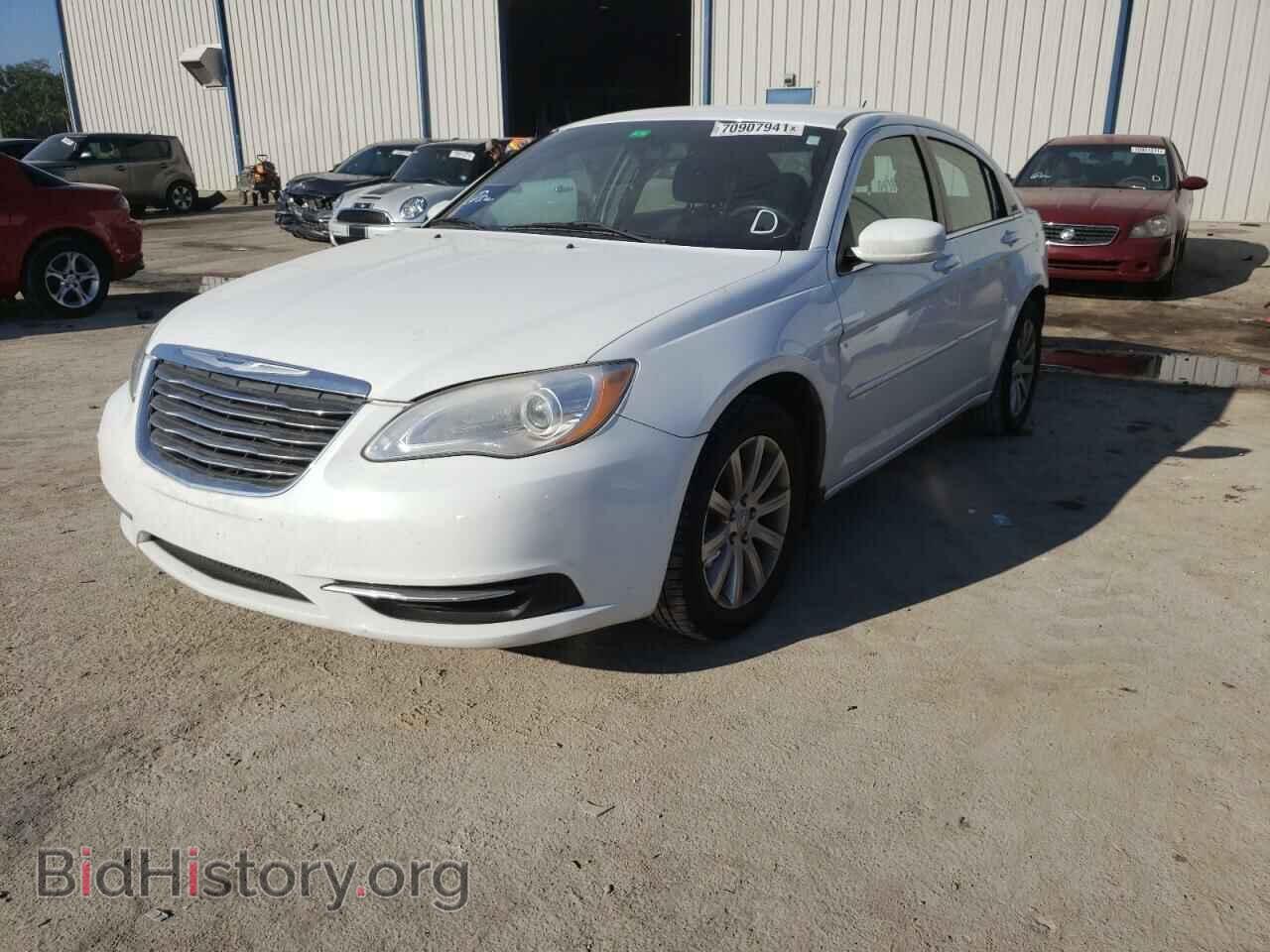 2013 CHRYSLER 200 - VIN: 1C3CCBBG6DN659546 - Фото 2